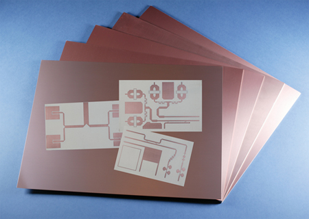 圖3：RO3003?電路層壓板具備交通工具高性能毫米波雷達PCB接收天線所不可少的特別的性質。