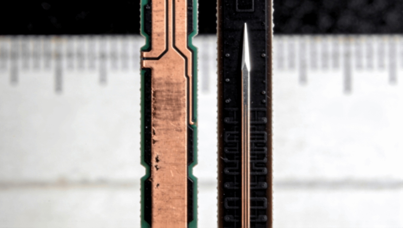 傳統PCB線路與IC載板超細線路的微距精度對比特寫